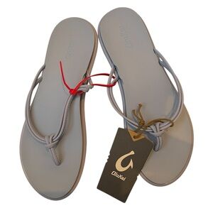 OluKai ‘Aka Cloud Blue Women's Sandals size 8
